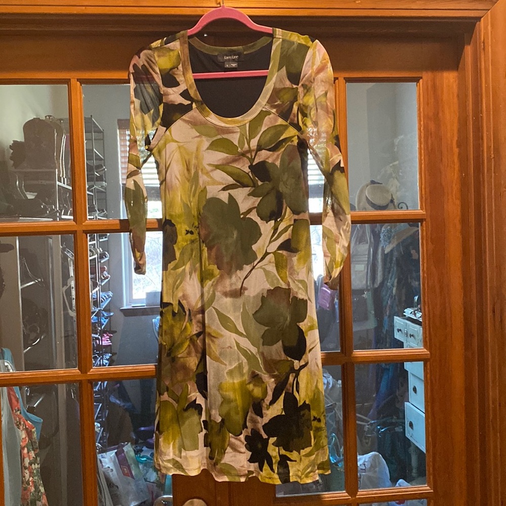 Karen Kane New without tags size Large green floral mesh dress